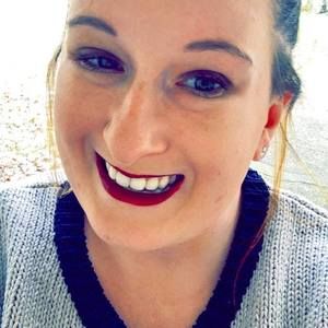 Meet your Posher, Caitlin